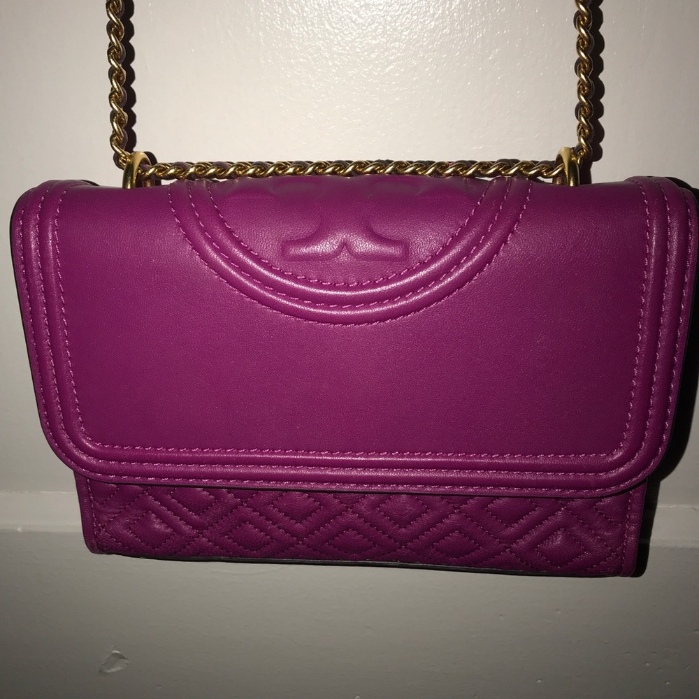 Tory Burch crossbody purse. -used about 2x